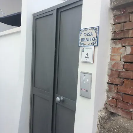 Casa Vacanze “ Benito “ 펜션 이스키아